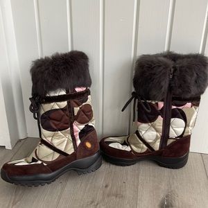 Coach boots size 6